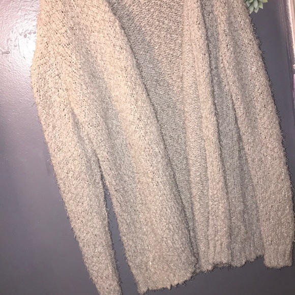 Sweater - Picture 3 of 5